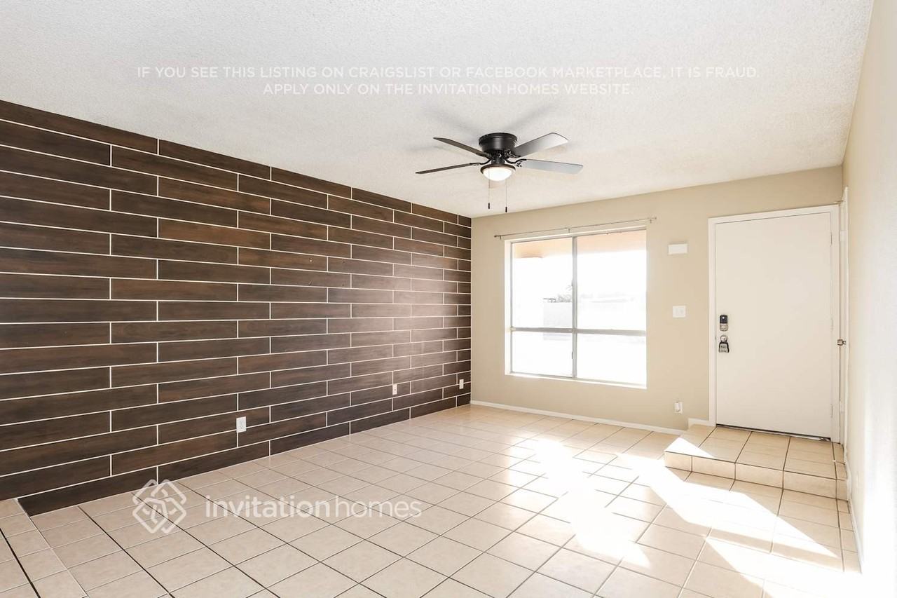 3017 N 86th Ave - Photo 3 of 17