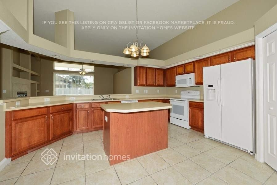 18421 Eastwyck Dr - Photo 6 of 17