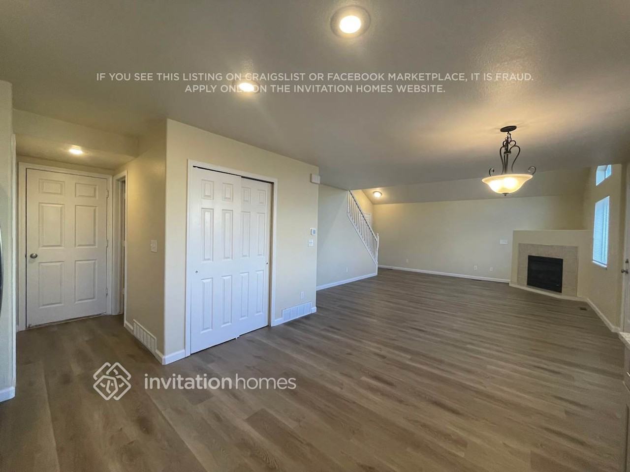 5255 Butterfield Dr - Photo 4 of 27