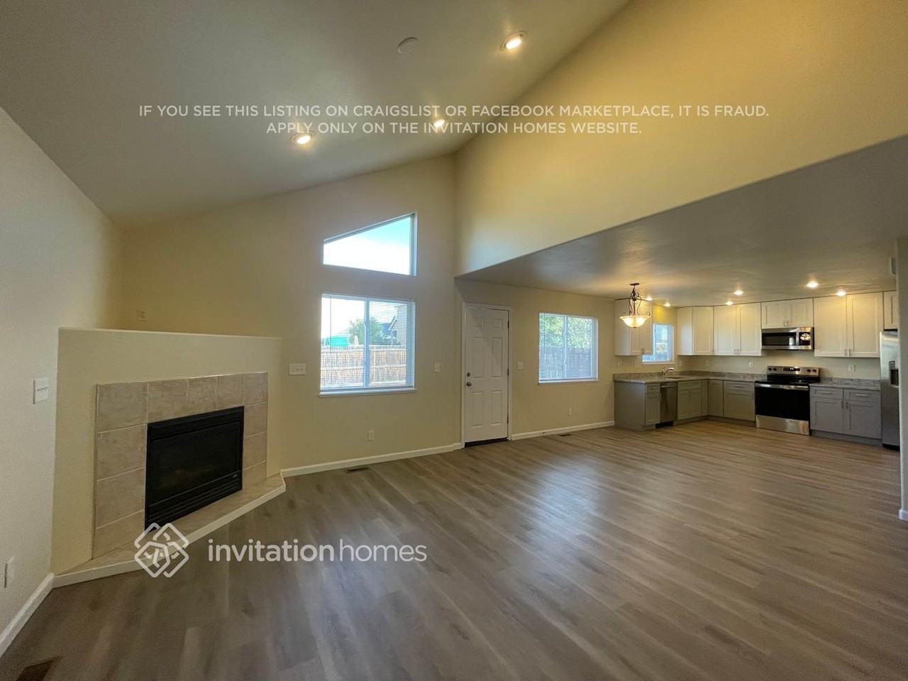 5255 Butterfield Dr - Photo 5 of 27