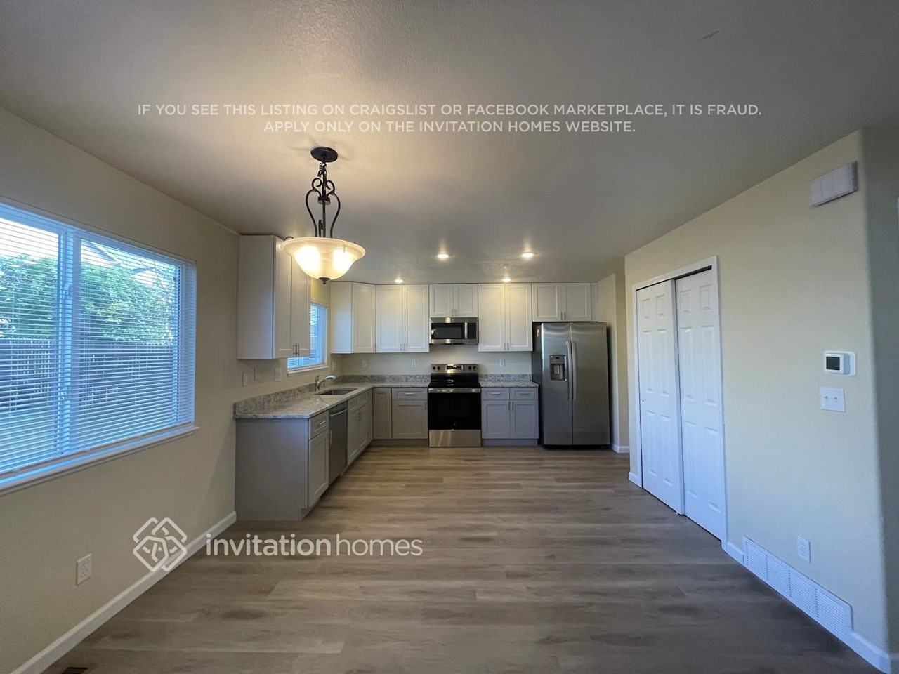 5255 Butterfield Dr - Photo 7 of 27