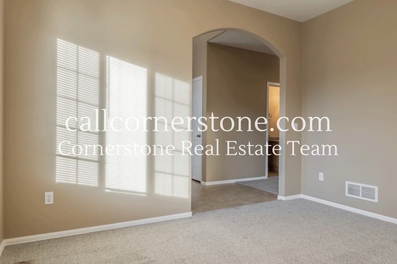 7975 Superior Hill Pl - Photo 4 of 36