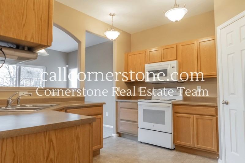 7975 Superior Hill Pl - Photo 6 of 36