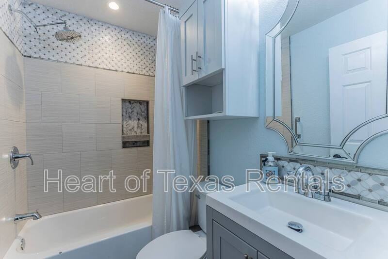 1202 Spring St - Photo 2 of 15