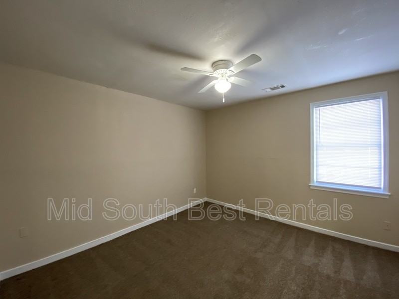 3161 Hilda St - Photo 6 of 13