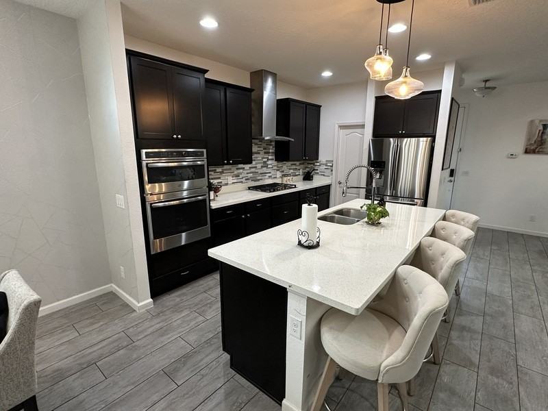 7114 Brown Pelican Ct - Photo 2 of 33