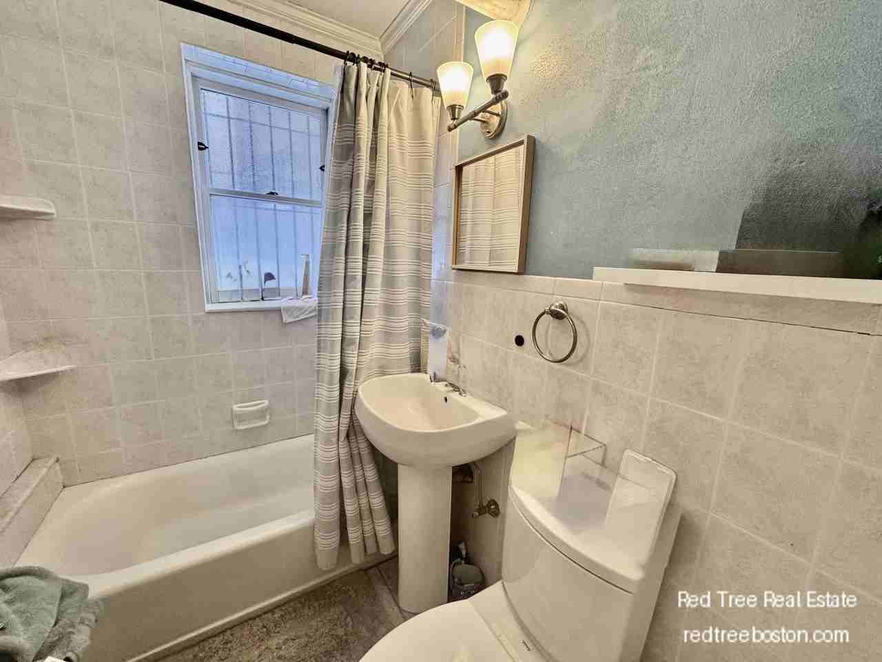 1662 Commonwealth Ave #11 - Photo 7 of 11