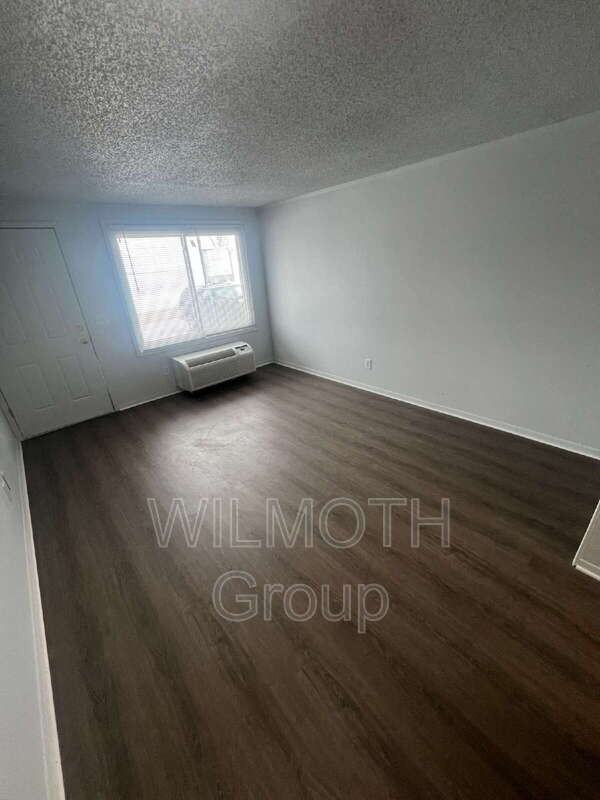 2000 Indianapolis Rd #102 - Photo 2 of 9