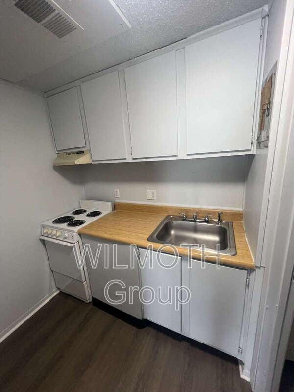 2000 Indianapolis Rd #102 - Photo 3 of 9