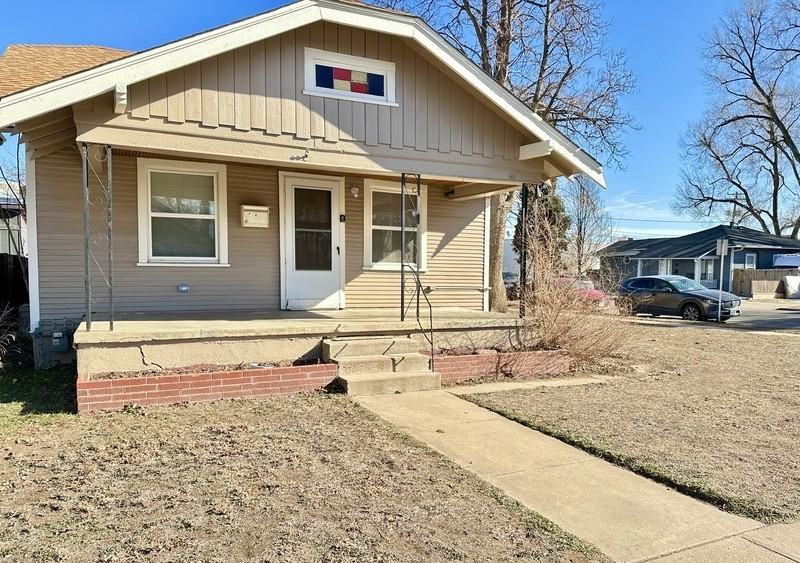 2798 S Acoma St - Photo 2 of 29