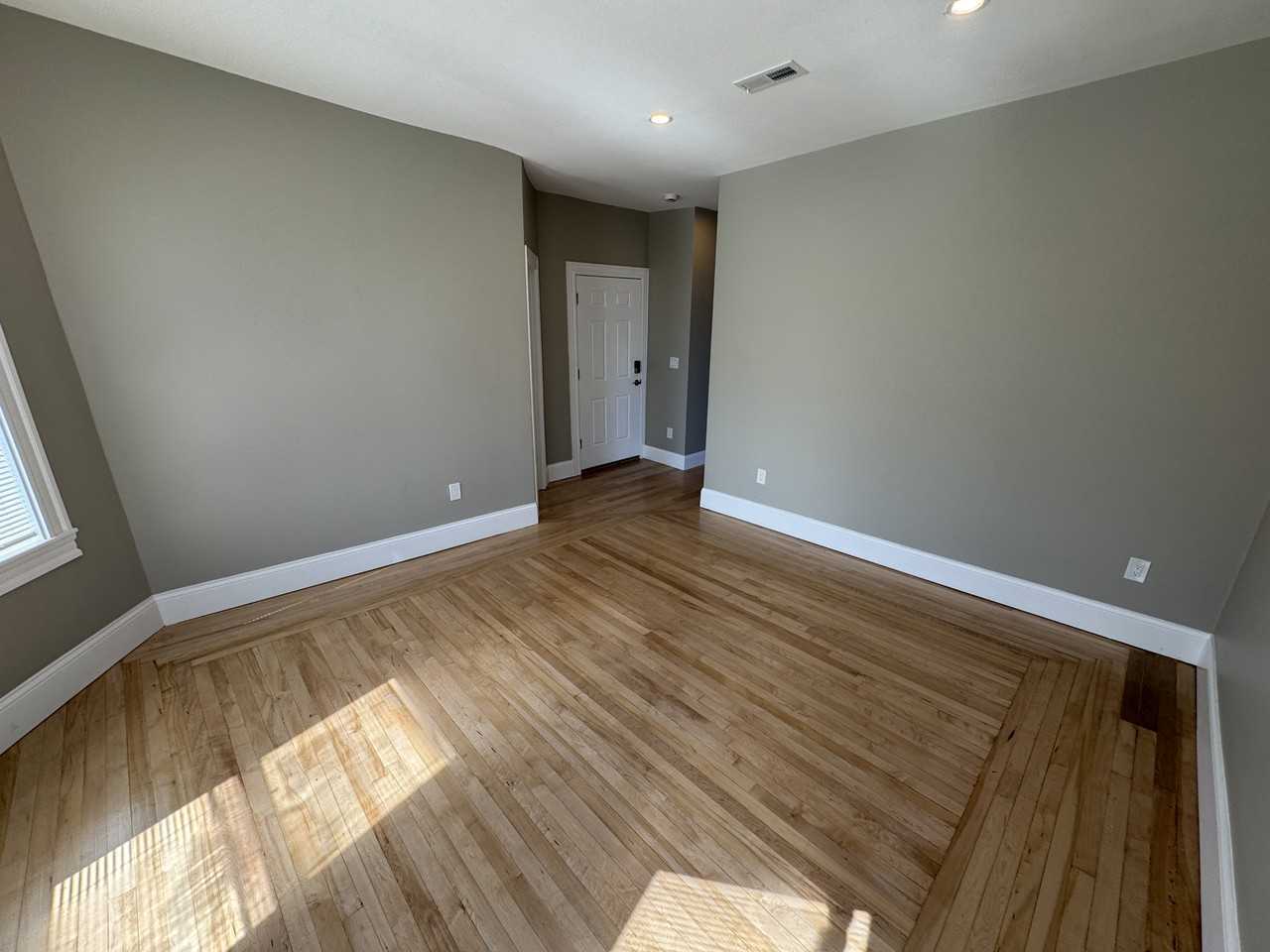 29 Cameron Ave #3 - Photo 4 of 41