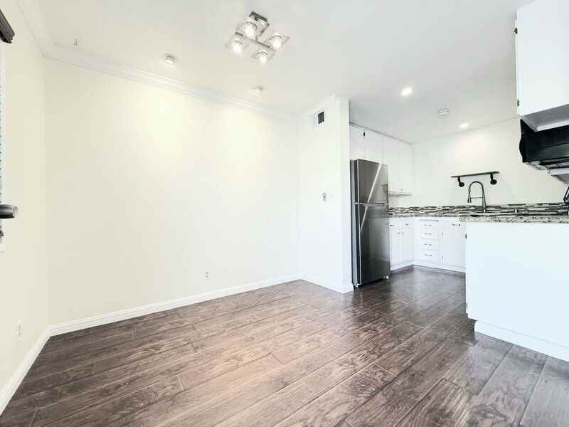 809 E Acacia Ave #E - Photo 7 of 22