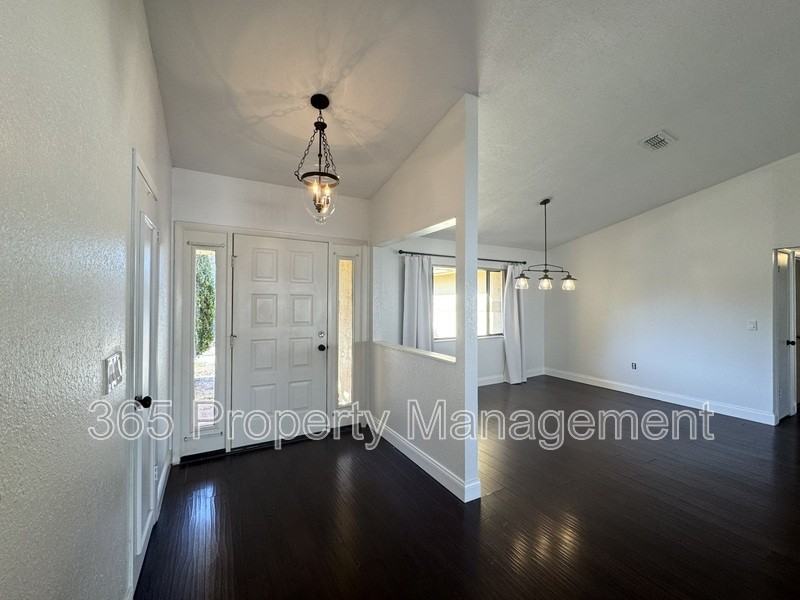 9297 Pickens St - Photo 4 of 28