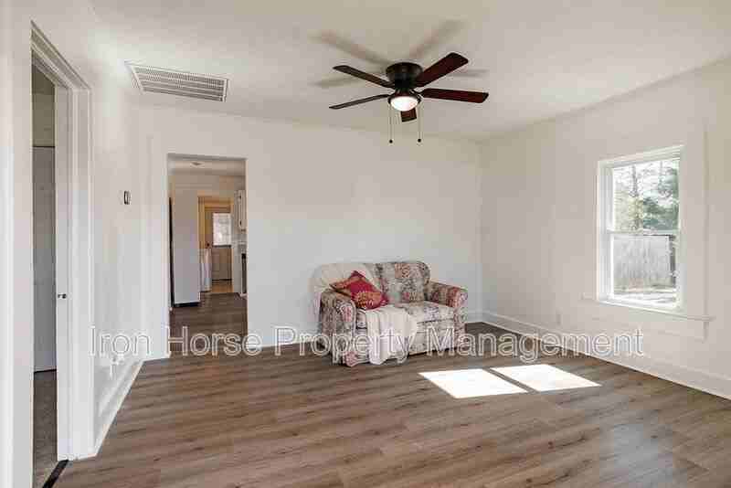 2084 Broad St - Photo 2 of 25