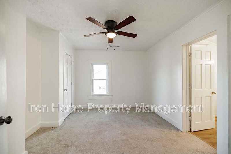 2084 Broad St - Photo 7 of 25