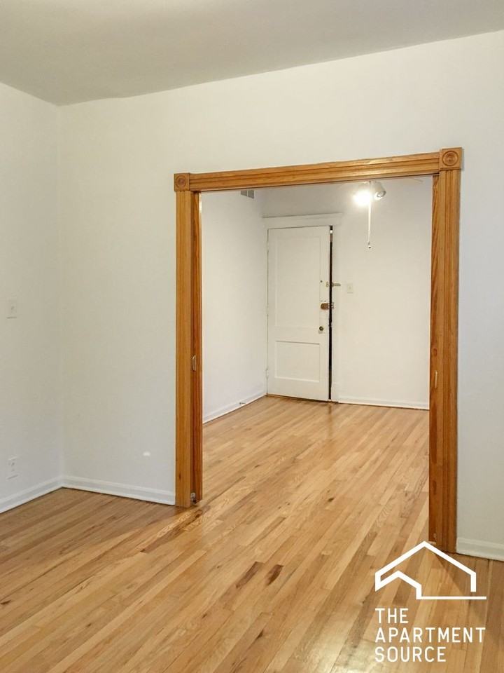 1942 W Winona St #2 - Photo 2 of 10