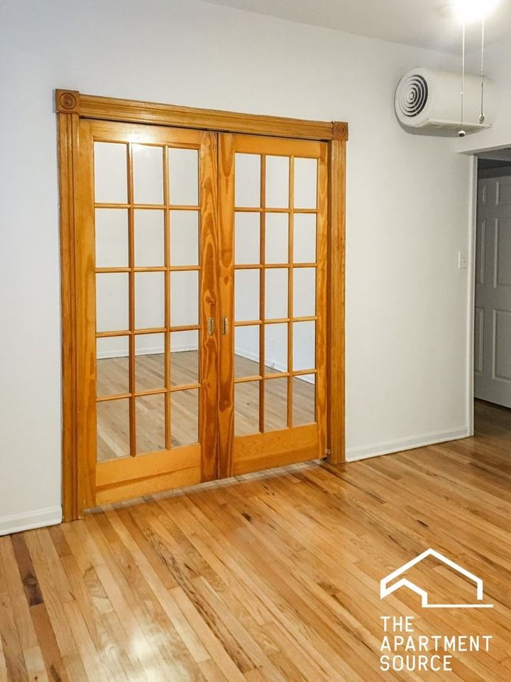 1942 W Winona St #2 - Photo 3 of 10