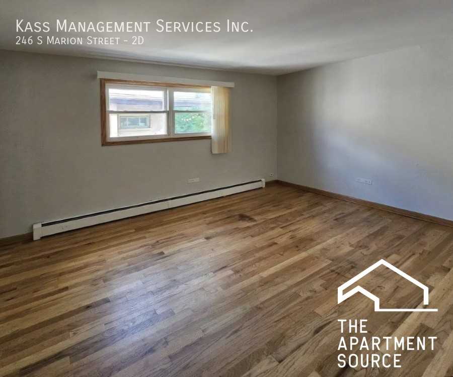 246 S Marion St #2D - Photo 3 of 4