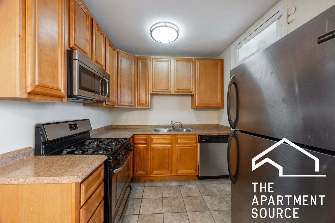 7212 Jackson Blvd #2E - Photo 2 of 12