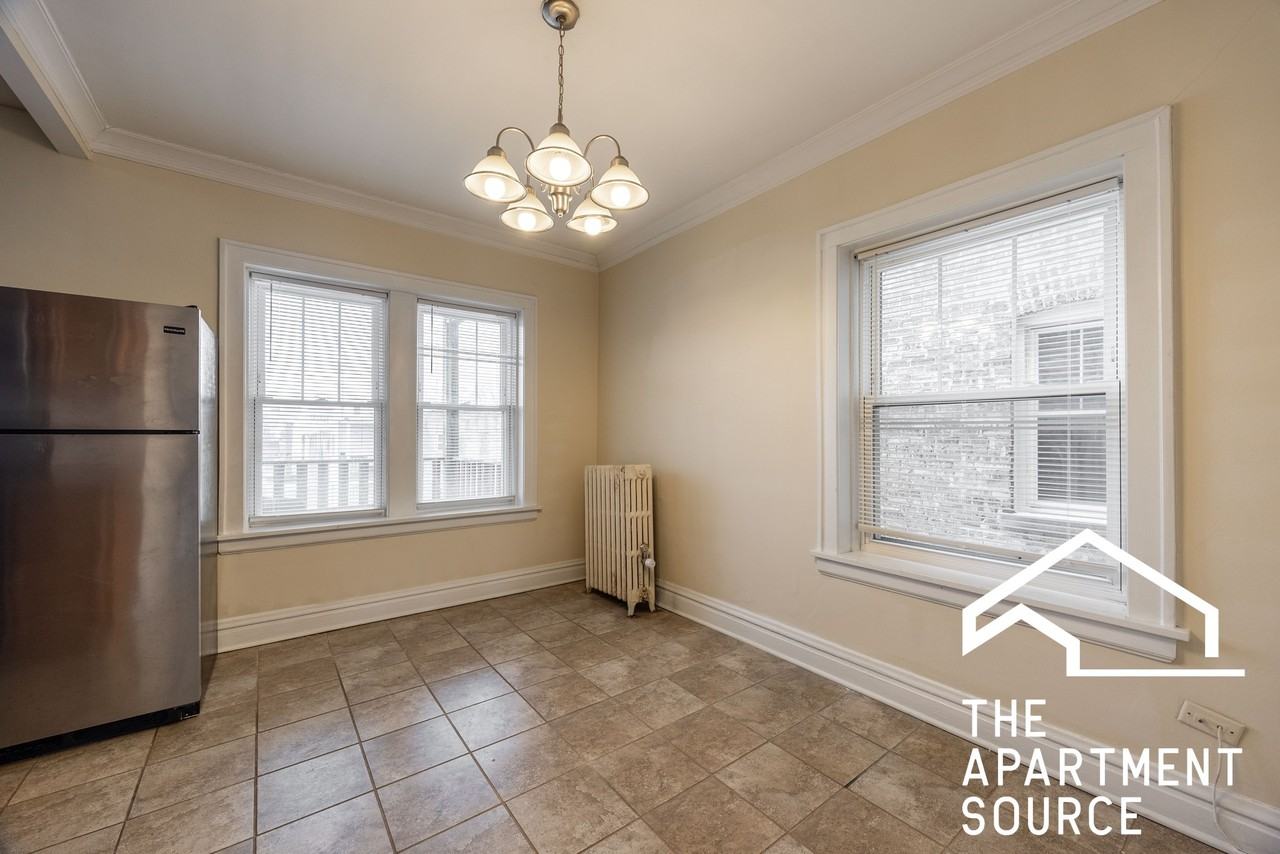 7212 Jackson Blvd #2E - Photo 3 of 12