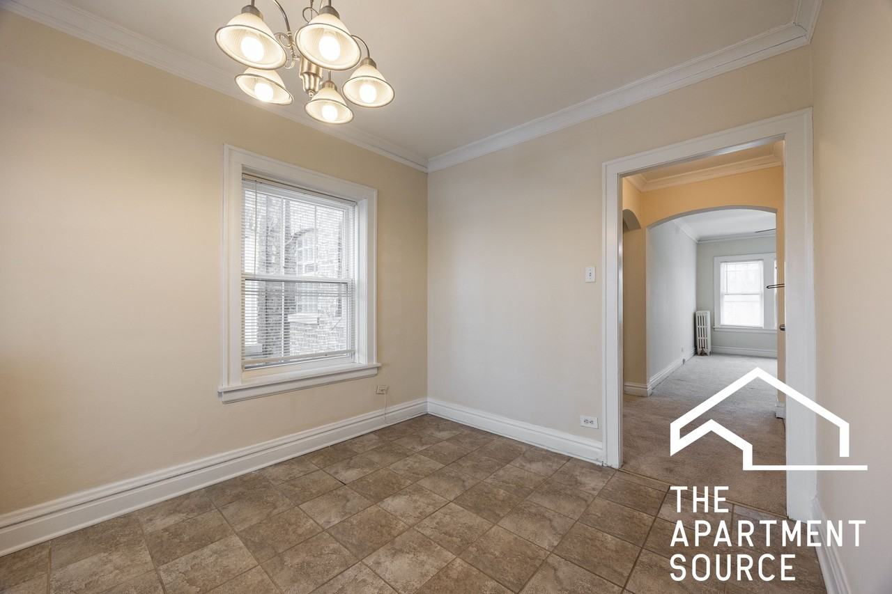 7212 Jackson Blvd #2E - Photo 4 of 12