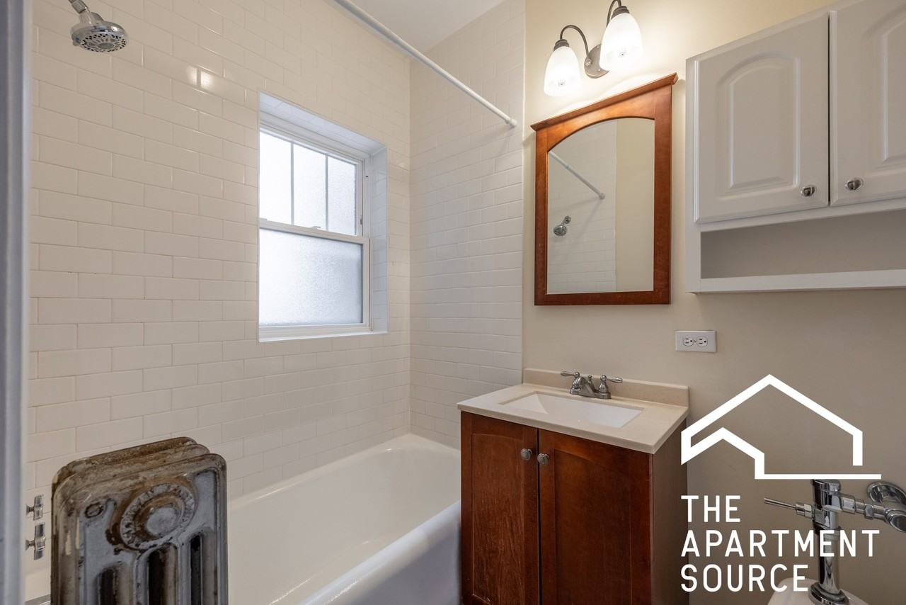 7212 Jackson Blvd #2E - Photo 6 of 12