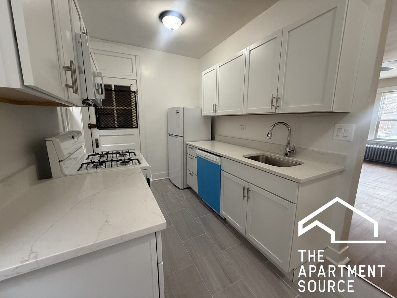 4103 N Sacramento Ave #2 - Photo 2 of 9