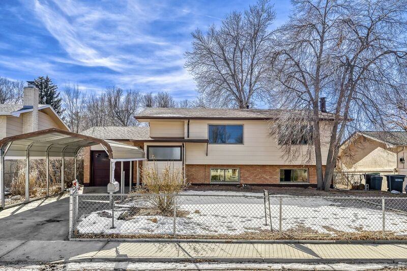 313 Fay Dr - Photo 2 of 11