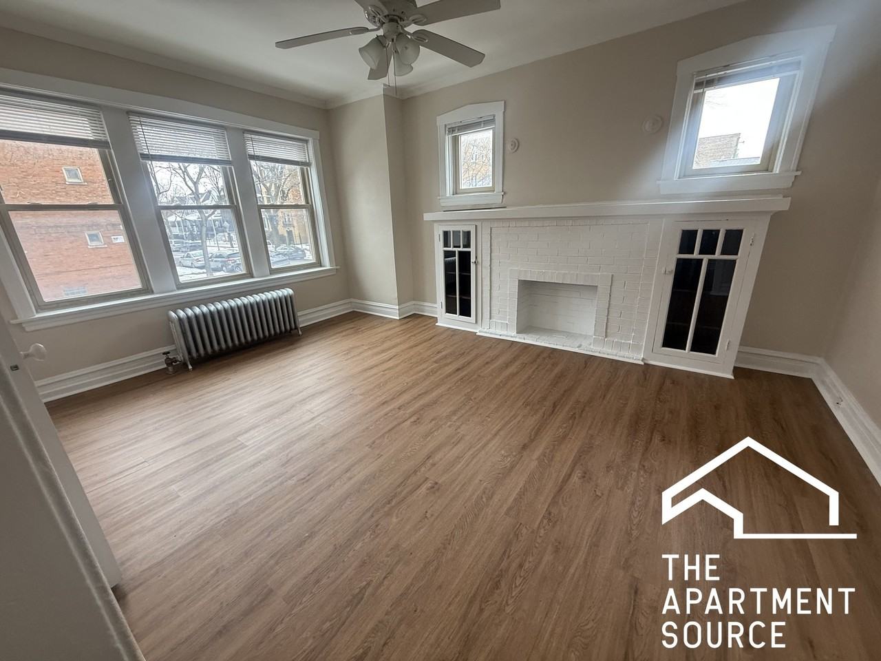 4101 N Sacramento Ave #1 - Photo 2 of 9