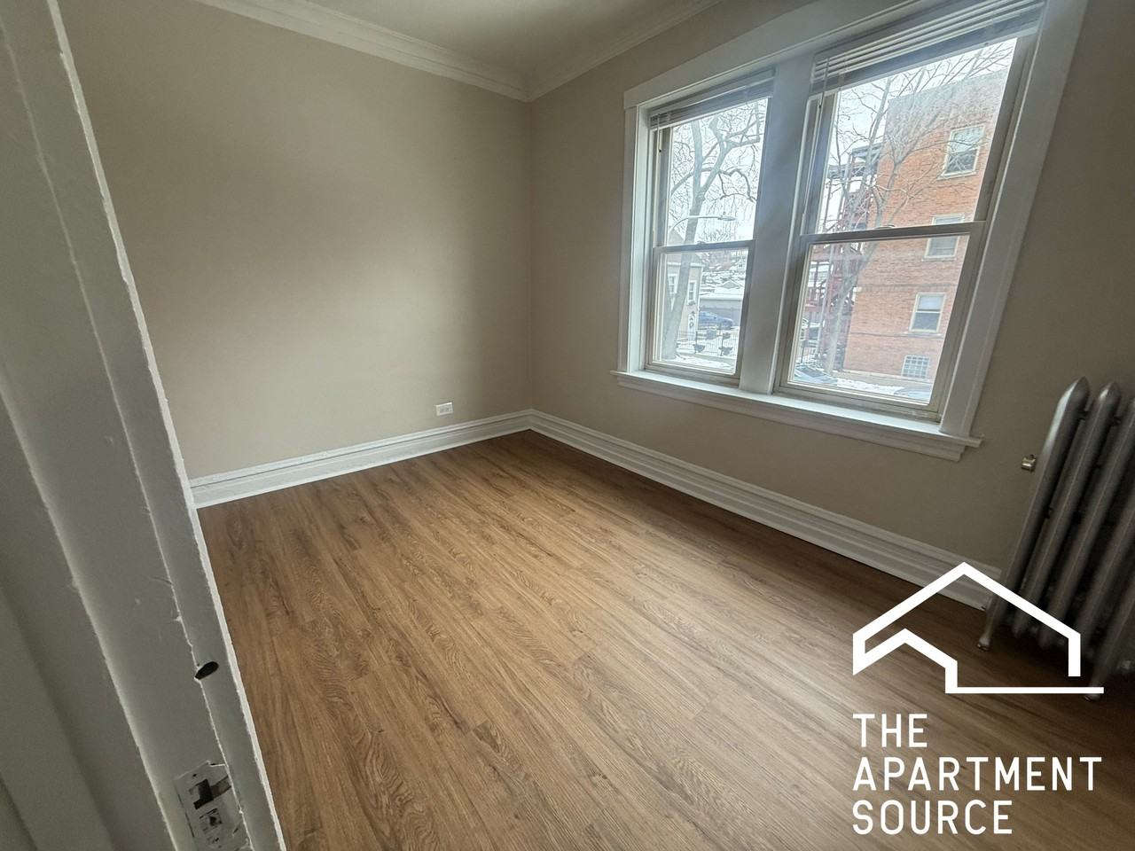 4101 N Sacramento Ave #1 - Photo 3 of 9