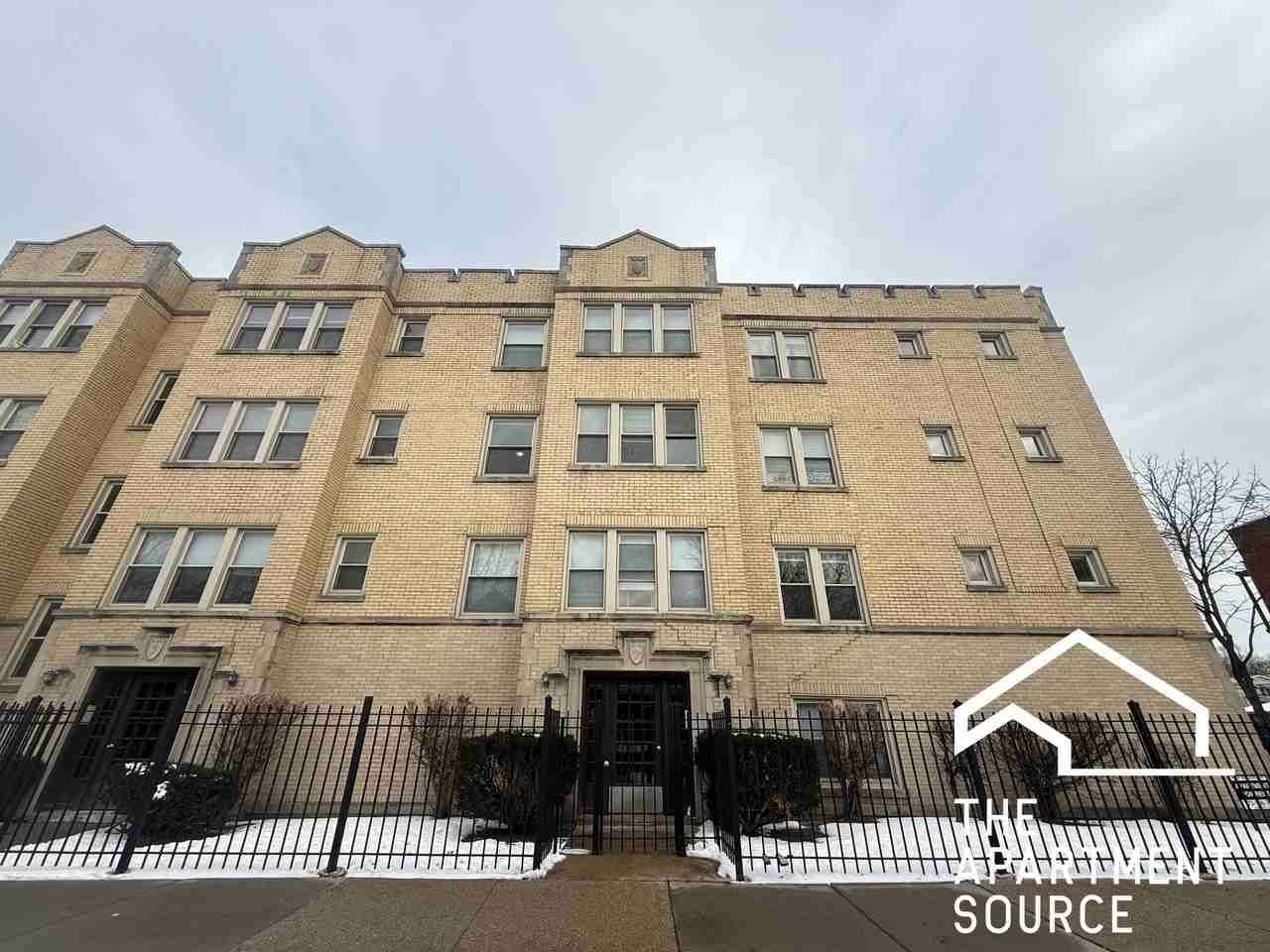 4101 N Sacramento Ave #3 - Photo 4 of 4