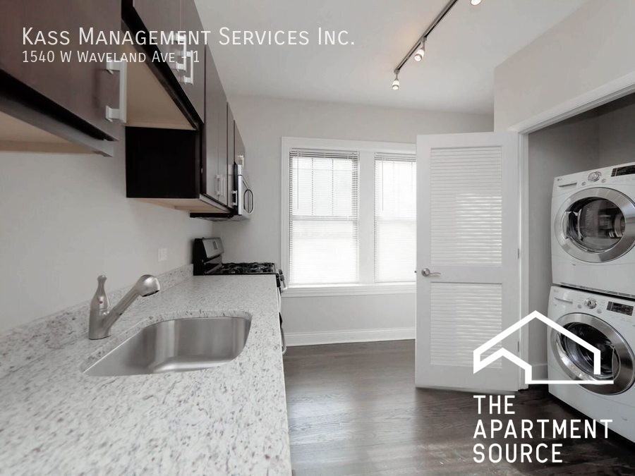 1540 W Waveland Ave #1 - Photo 3 of 7