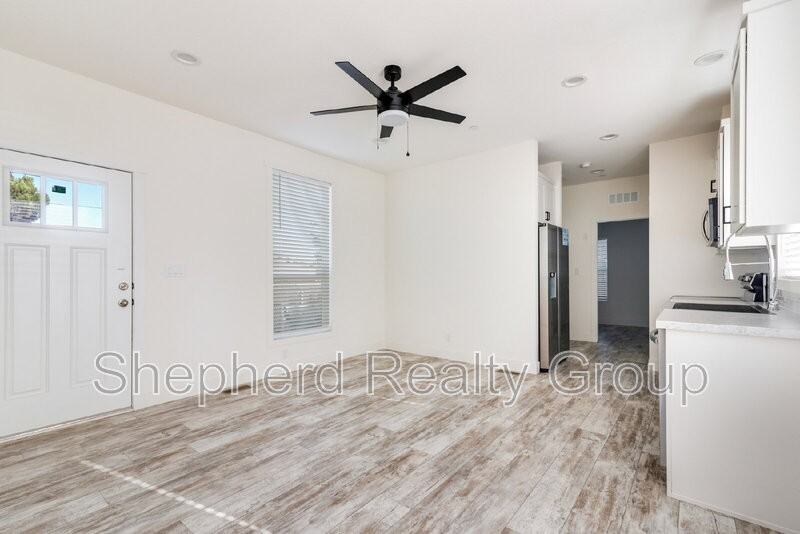 15914 Dauchy Ave - Photo 5 of 21