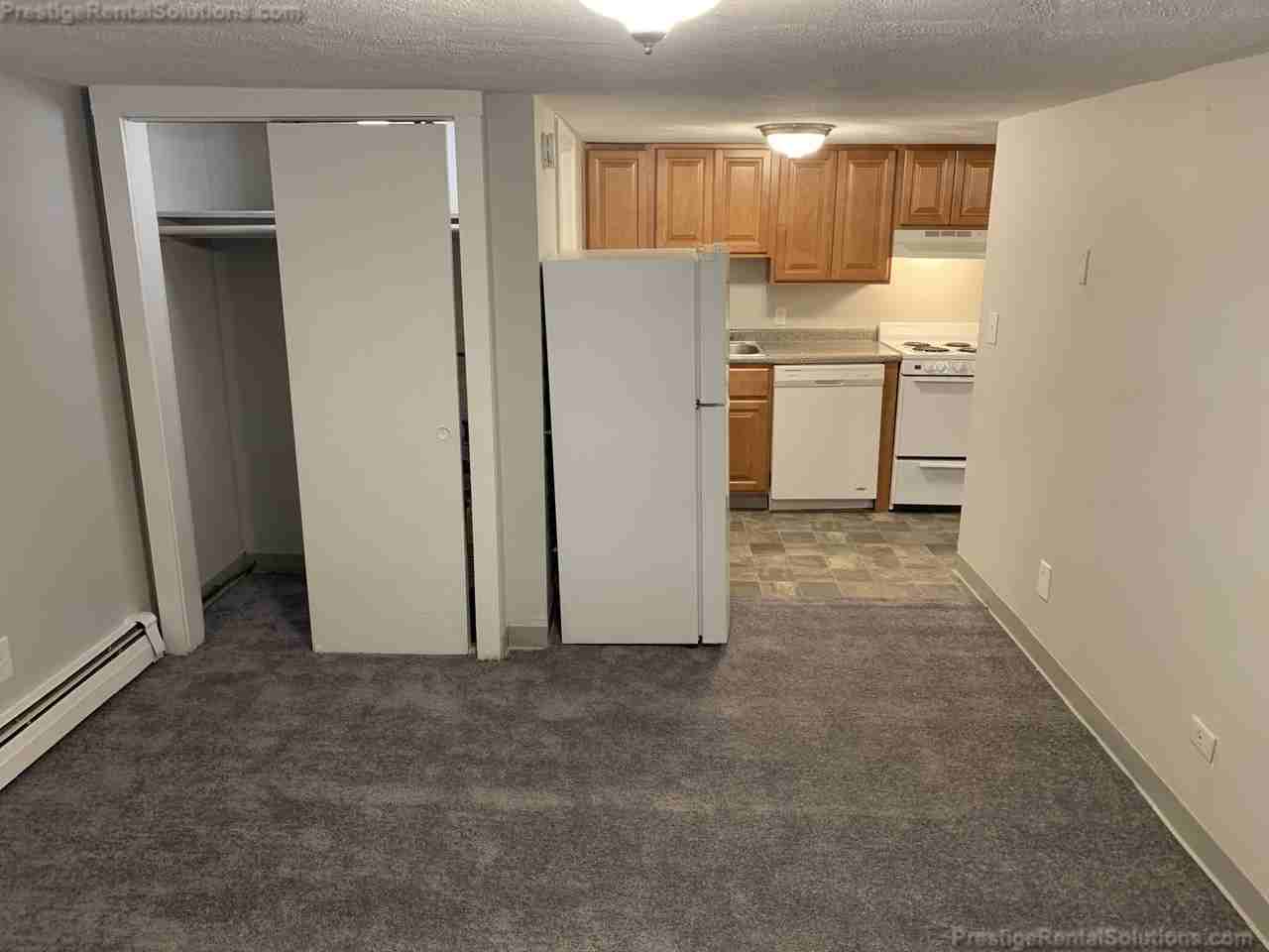 S Huntington Ave #3 - Photo 3 of 24