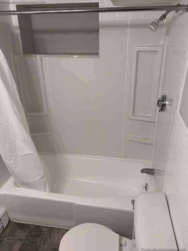 S Huntington Ave #3 - Photo 7 of 24