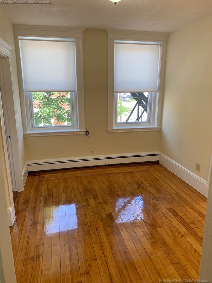 Empire St #6 - Photo 5 of 13