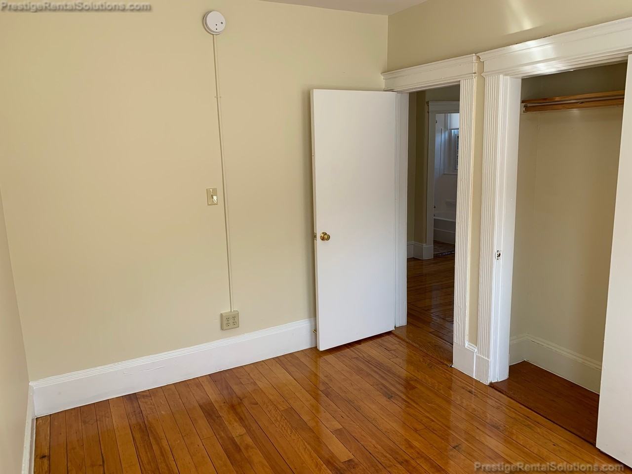 Empire St #6 - Photo 7 of 13