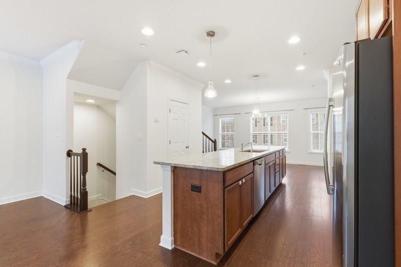 3042 Mia Ln - Photo 4 of 23