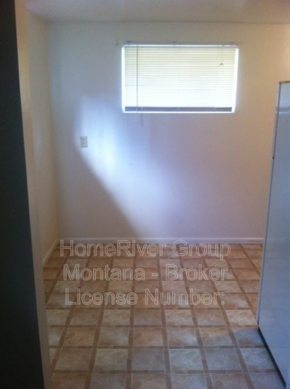 705 Minnesota Ave #C - Photo 3 of 10