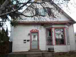 featured image of 528 S 5th St W