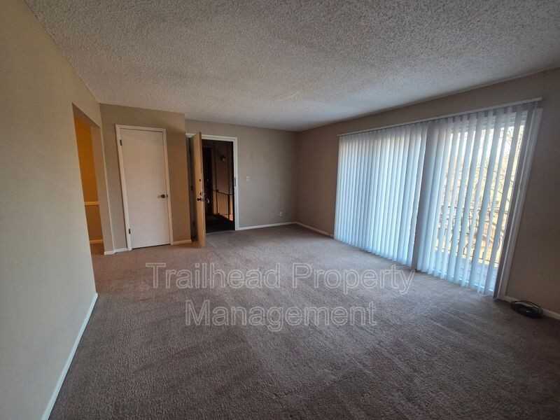 5717 Outlook St #300 - Photo 6 of 12