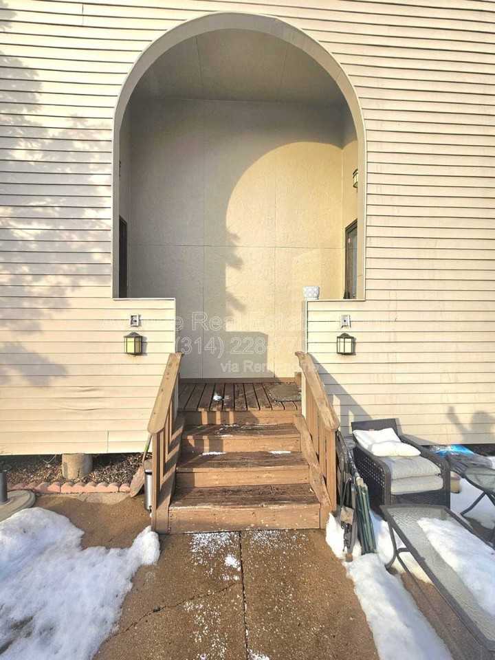 4322 Maryland Ave - Photo 2 of 10