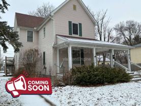 633 1 2 S Main St - Photo 1 of 1