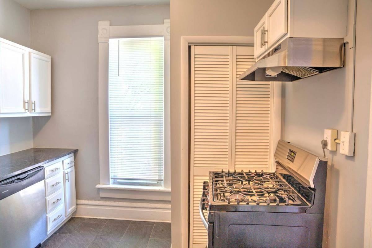 246 1 2 W 5th Ave #F - Photo 3 of 8