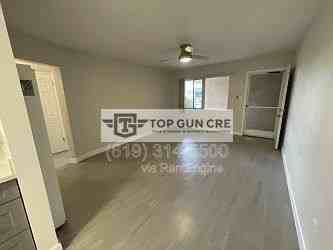 1714 Grove St #7 - Photo 3 of 10