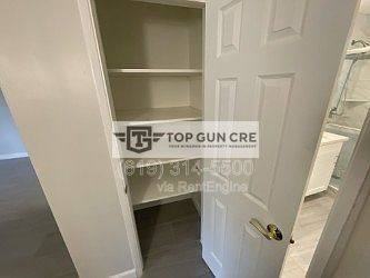 1714 Grove St #7 - Photo 7 of 10