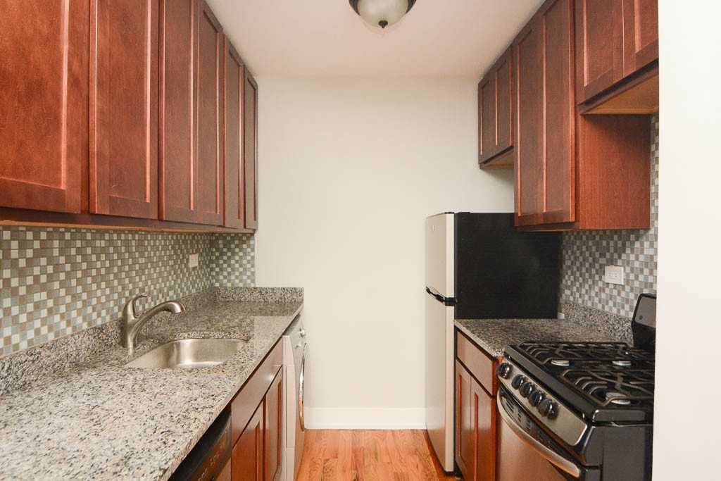 550 W Arlington Pl #802 - Photo 2 of 21