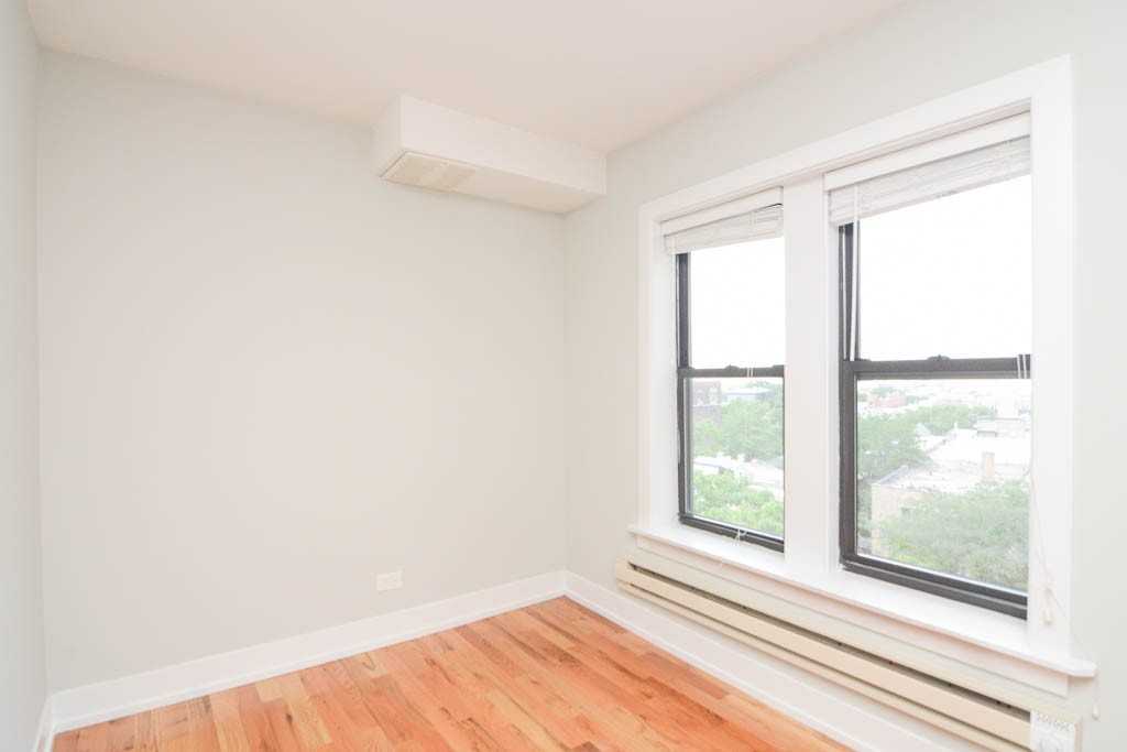 550 W Arlington Pl #802 - Photo 7 of 21