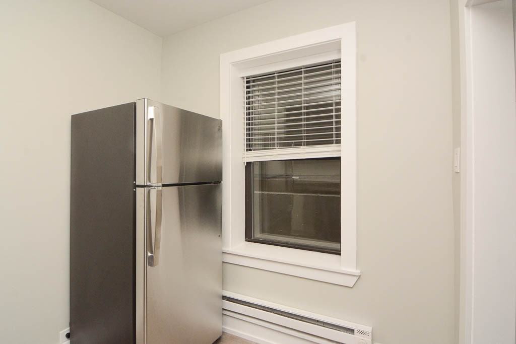 1347 N Dearborn St #303 - Photo 5 of 19