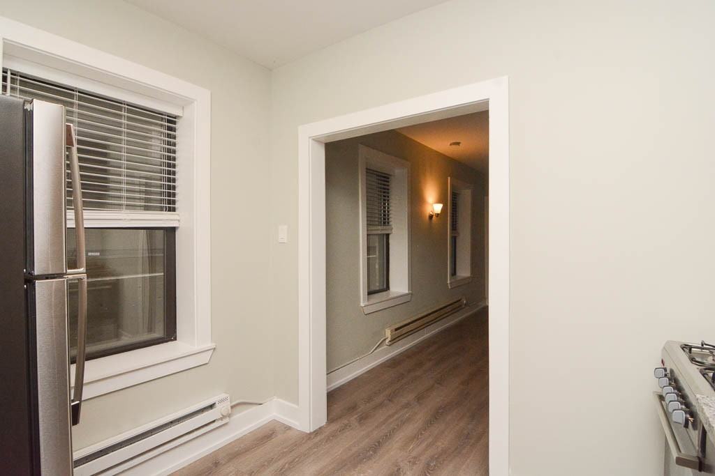 1347 N Dearborn St #303 - Photo 6 of 19